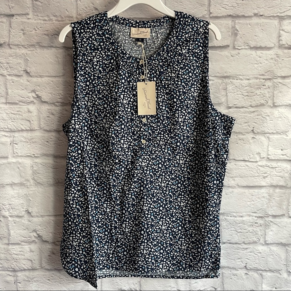 NEW WITH TAGS UNIVERSAL THREAD BLUE FLORAL PRINT TANK TOP XXL